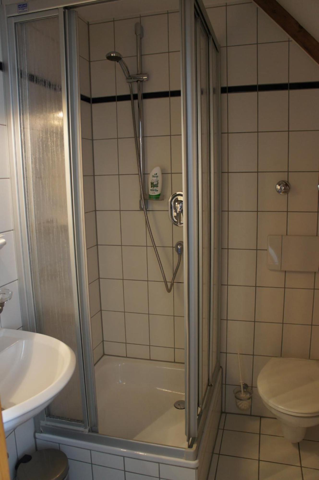 Hotel Schwarzer Adler Эрланген Номер фото